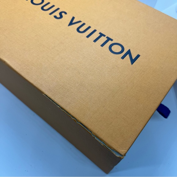 Louis Vuitton Postcard Flat Espadrilles - Picture 9 of 9